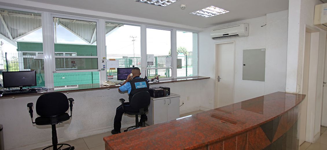 Recepção na portaria do condomínio